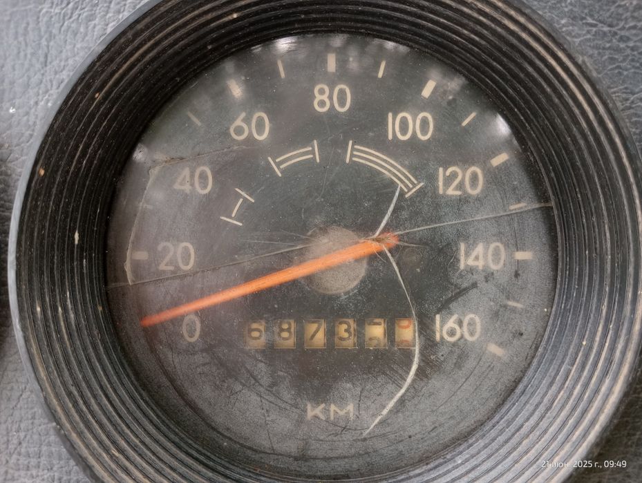 Щиток  приборів 2140.