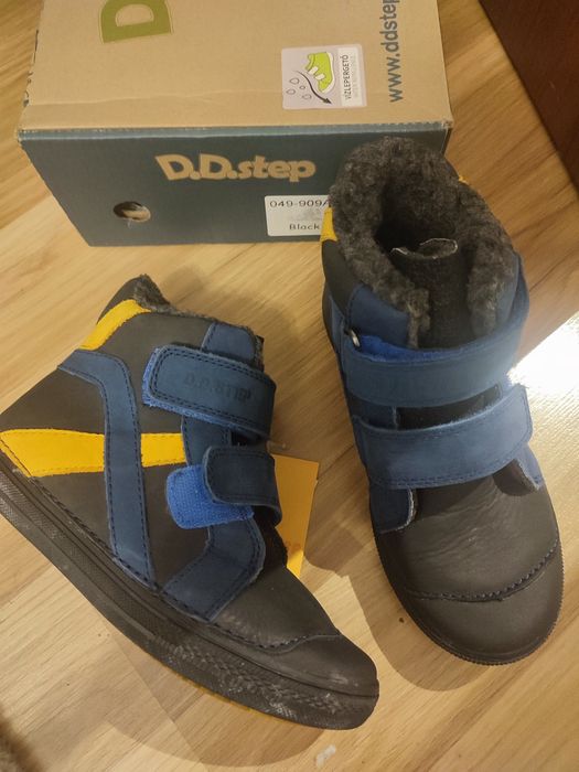 Buty zimowe r. 31 nowe skóra