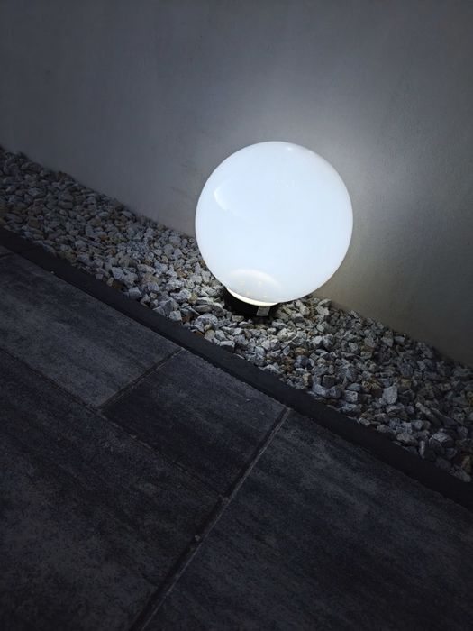 Lampa całoroczna solarna ogrodowa wbijana ozdobna LED wysoka 73 cm