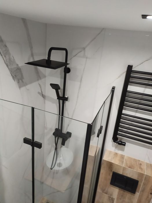 Układanie płytek. Adaptacja poddaszy