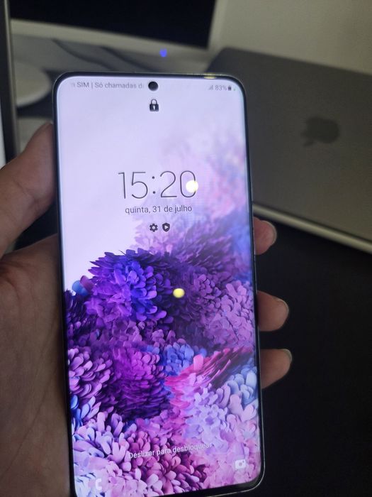 Telemóve l- Samsung s20