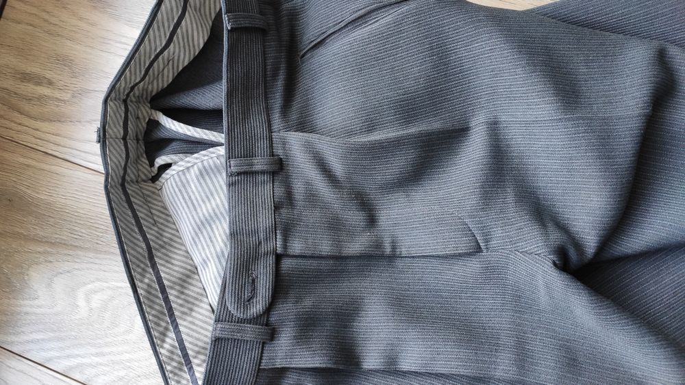 Męski garnitur ślubny