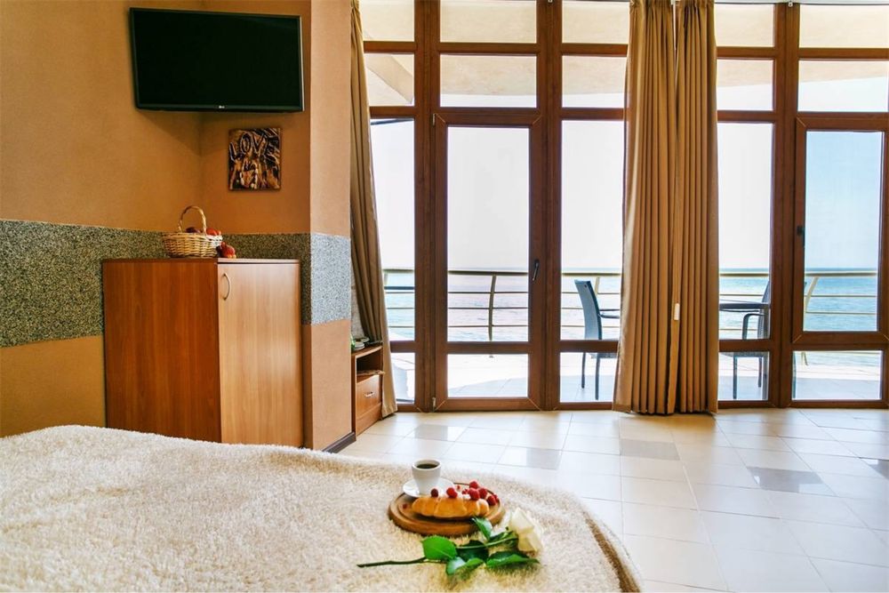 ПРОДАМ отель в Коблево со своим рестораном