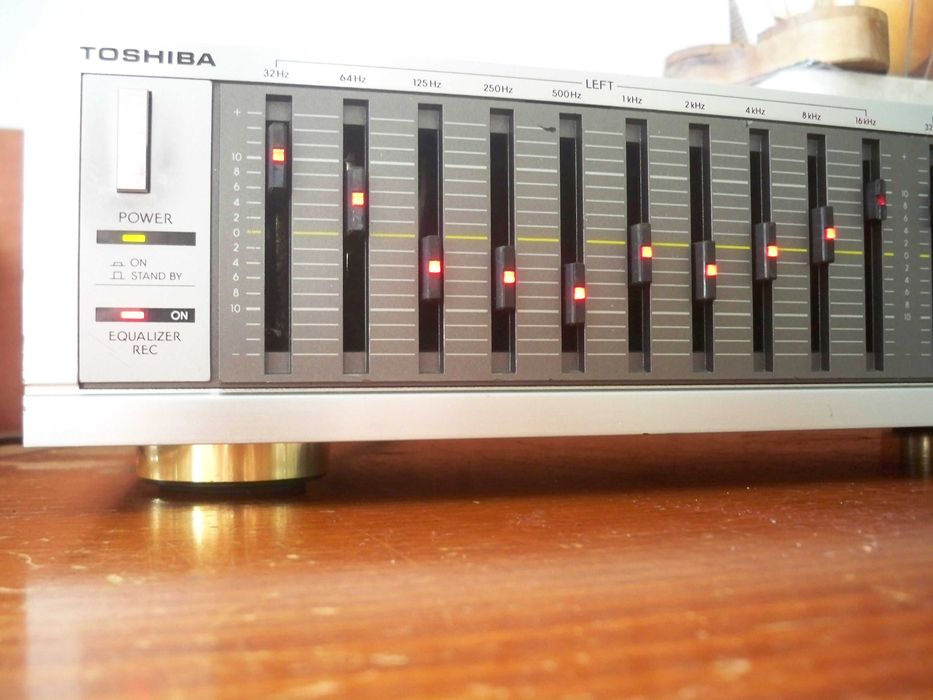 korektor equalizer Toshiba EQ-E30 (jak Pioneer SG-540 SG-550 SG-300)