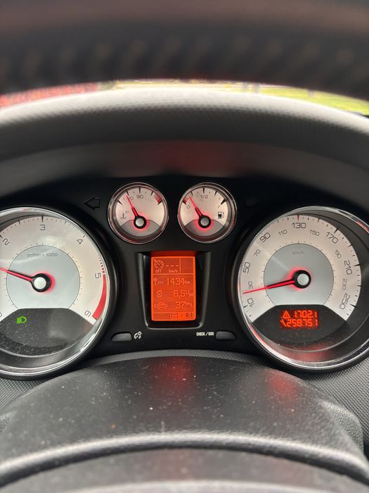 Peugeot 308sw 1.6hdi *6biegów *tempomat *klima *panorama