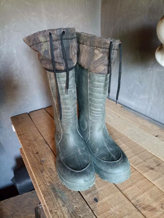 Чоботи    високі