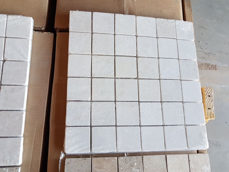 Pastilha de pedra natural - beje claro