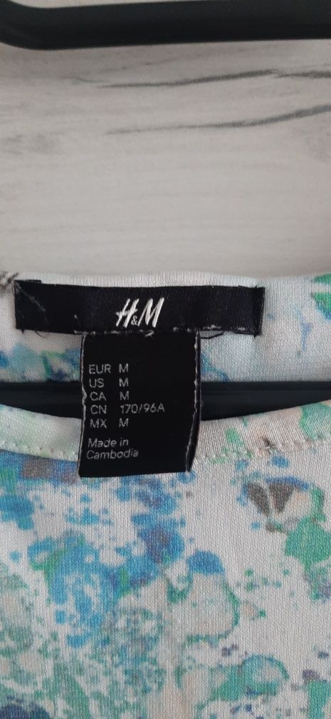 Sukienka w kwiaty H&M, rozmiar M