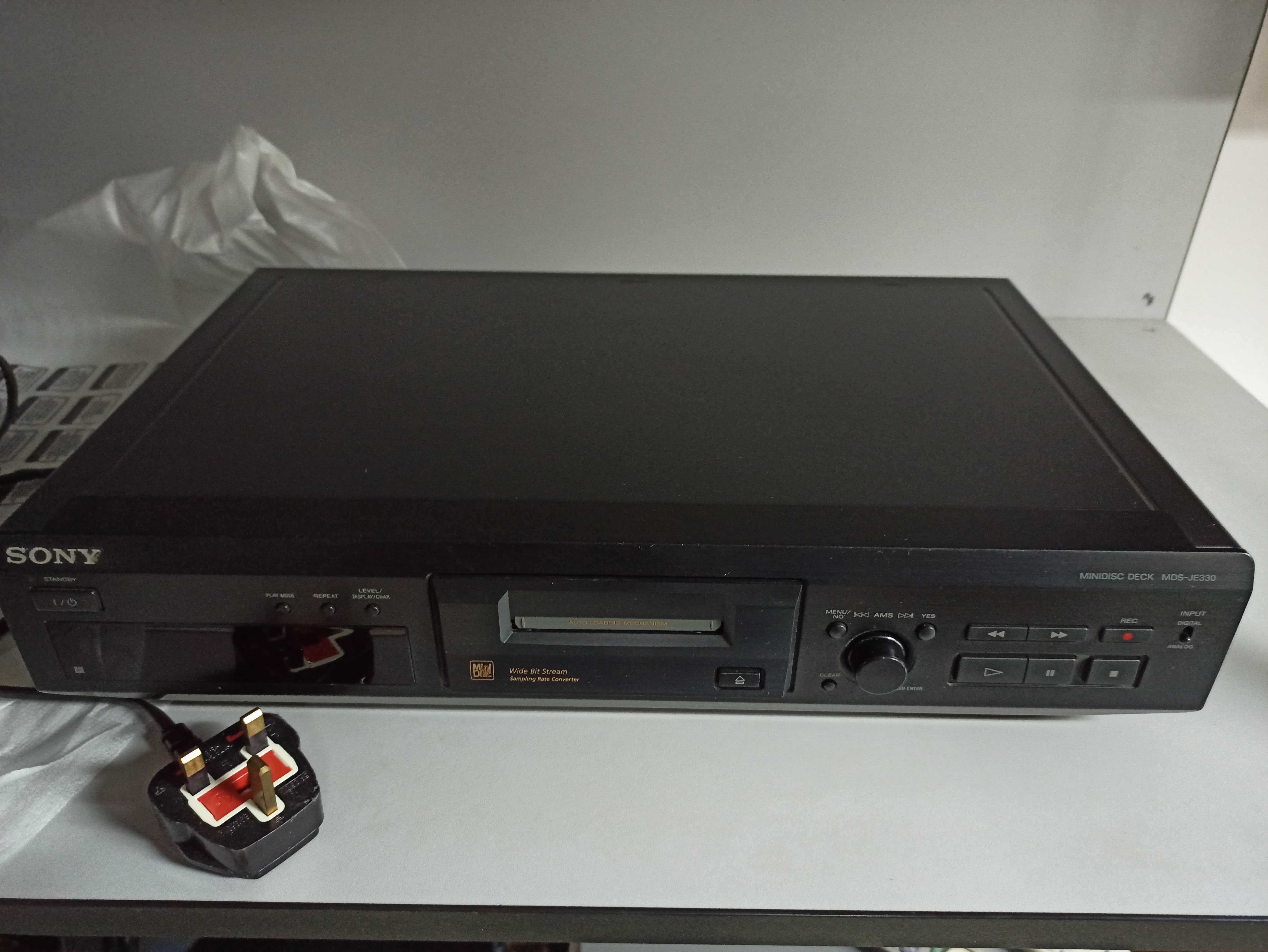 Sony MDS-JE330 програвач Minidisc (Made In Japan)