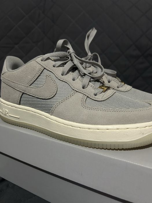 Nike Air Force 1 usados apenas uma vez