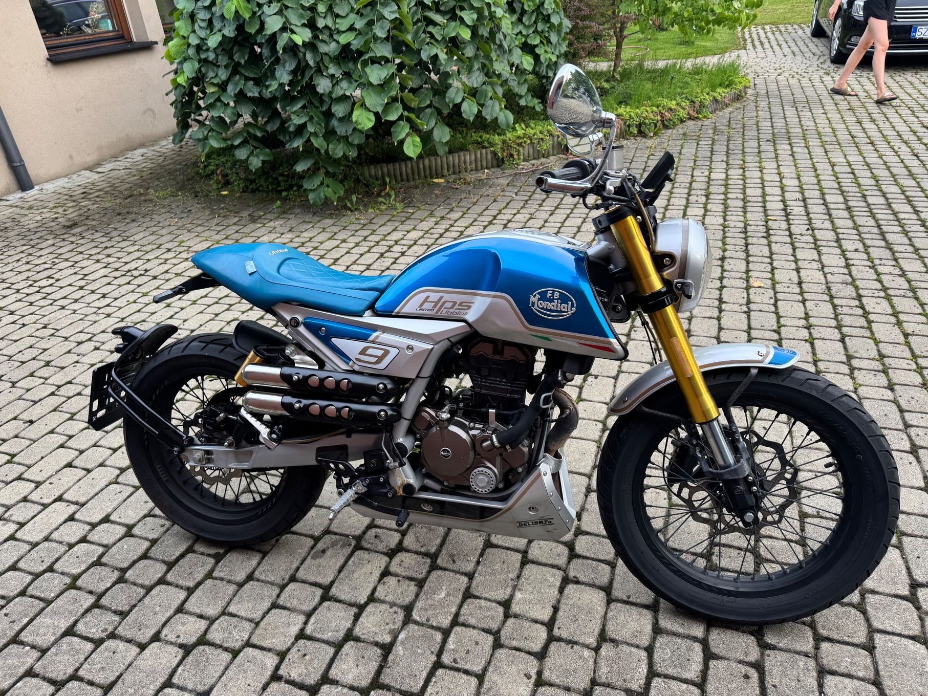 Mondial HPS 125 Super stan