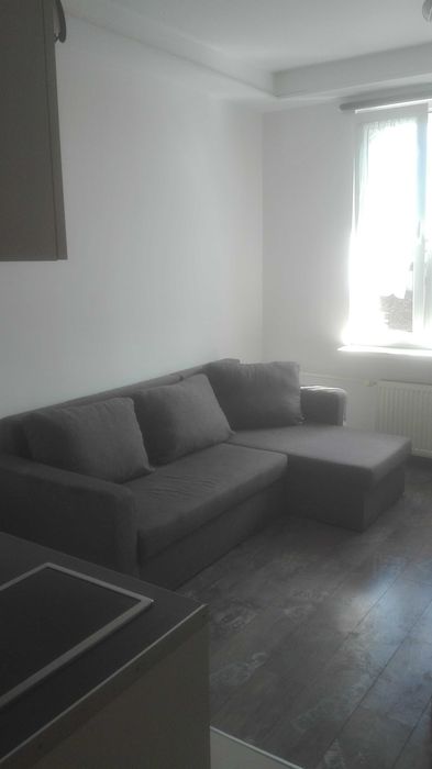 Sprzedam umeblowaną kawalerkę w Katowicach ul. Oswobodzenia