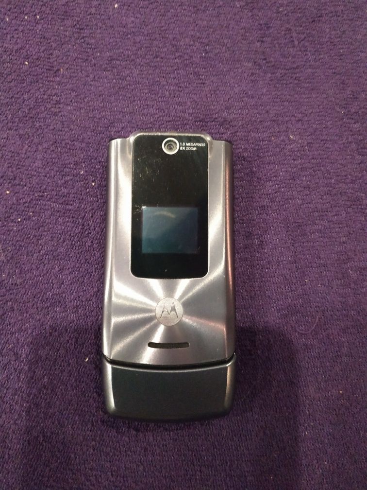 Телефон Motorola W510