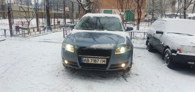 Audi a4 продається