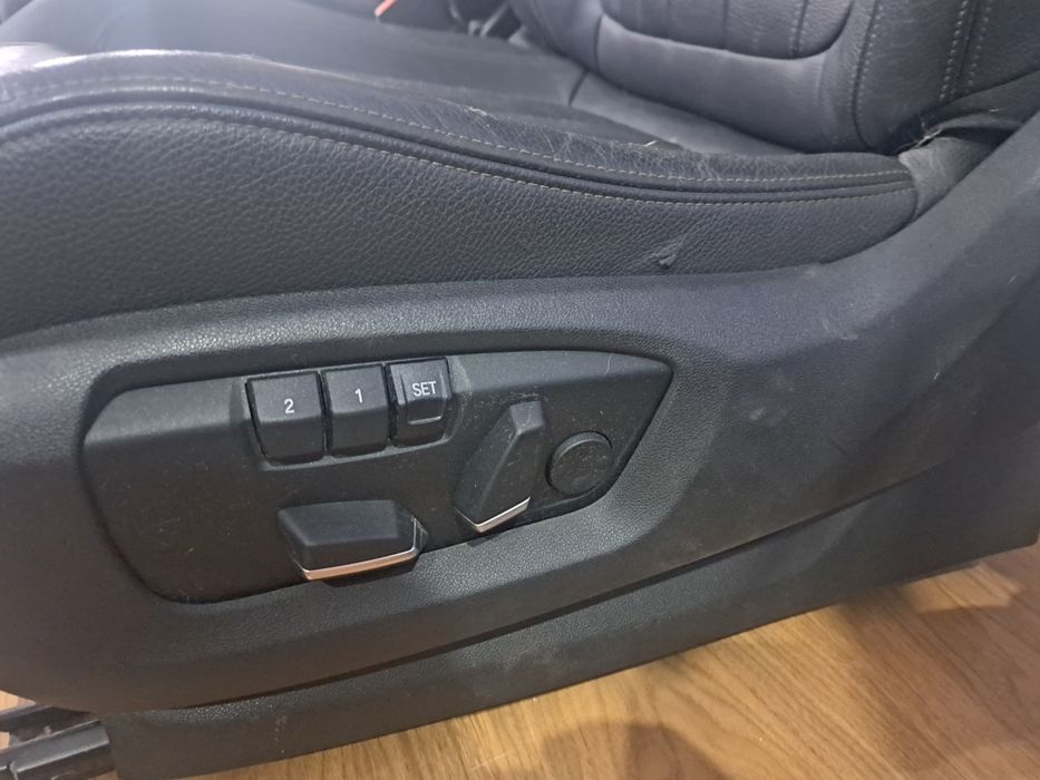 Fotele siedzenia skórzane przód BMW X5 F15