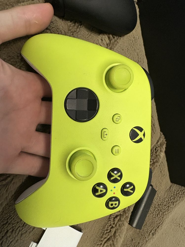Xbox Series X , Plus gry