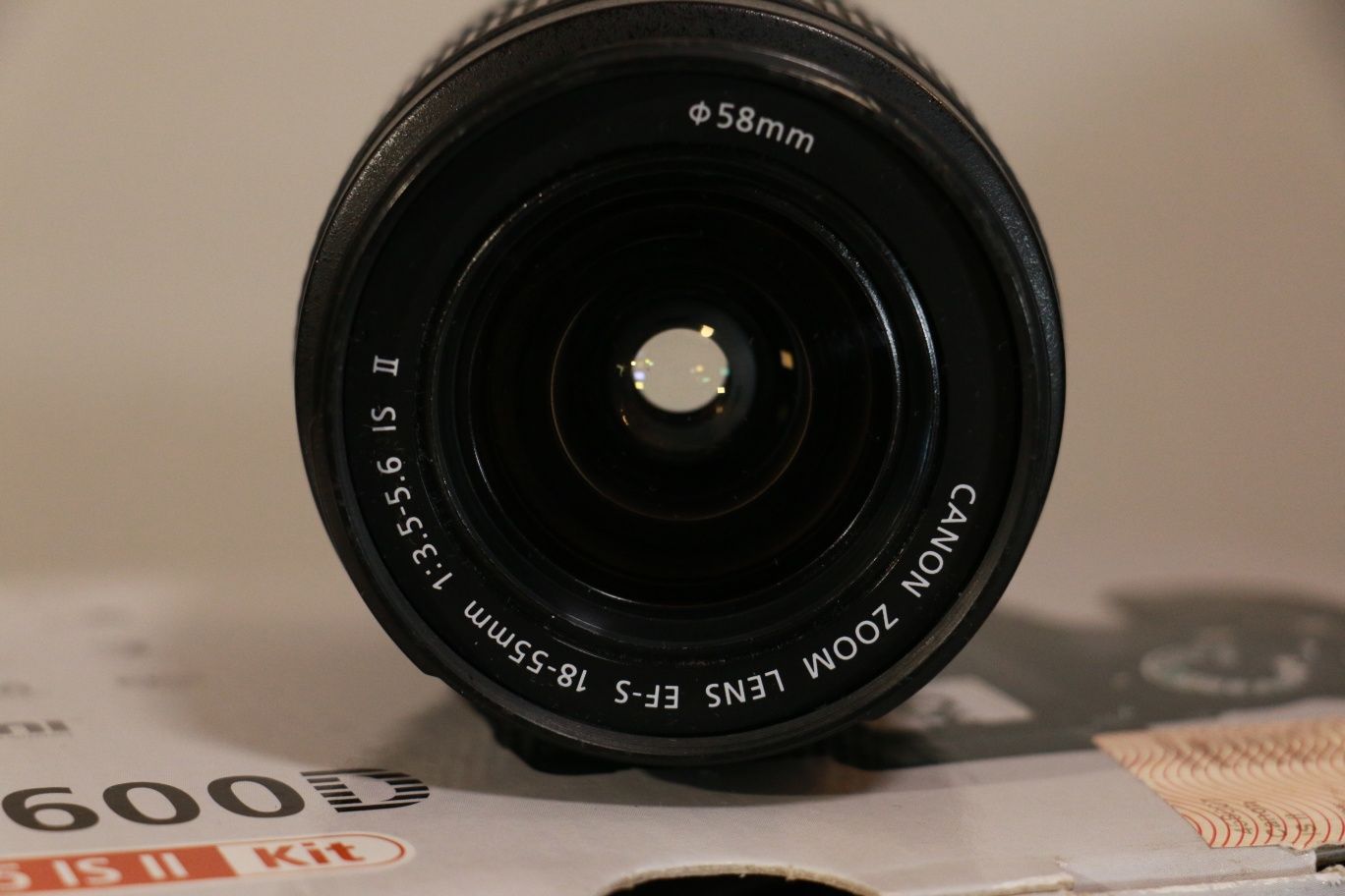 Фотопарат Canon 600D