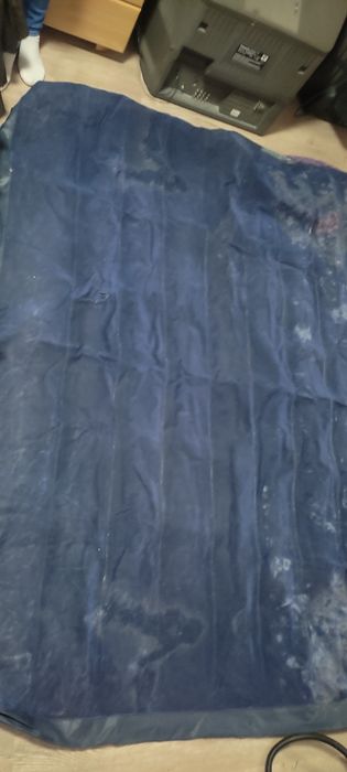 Матрац надувний  з насосом