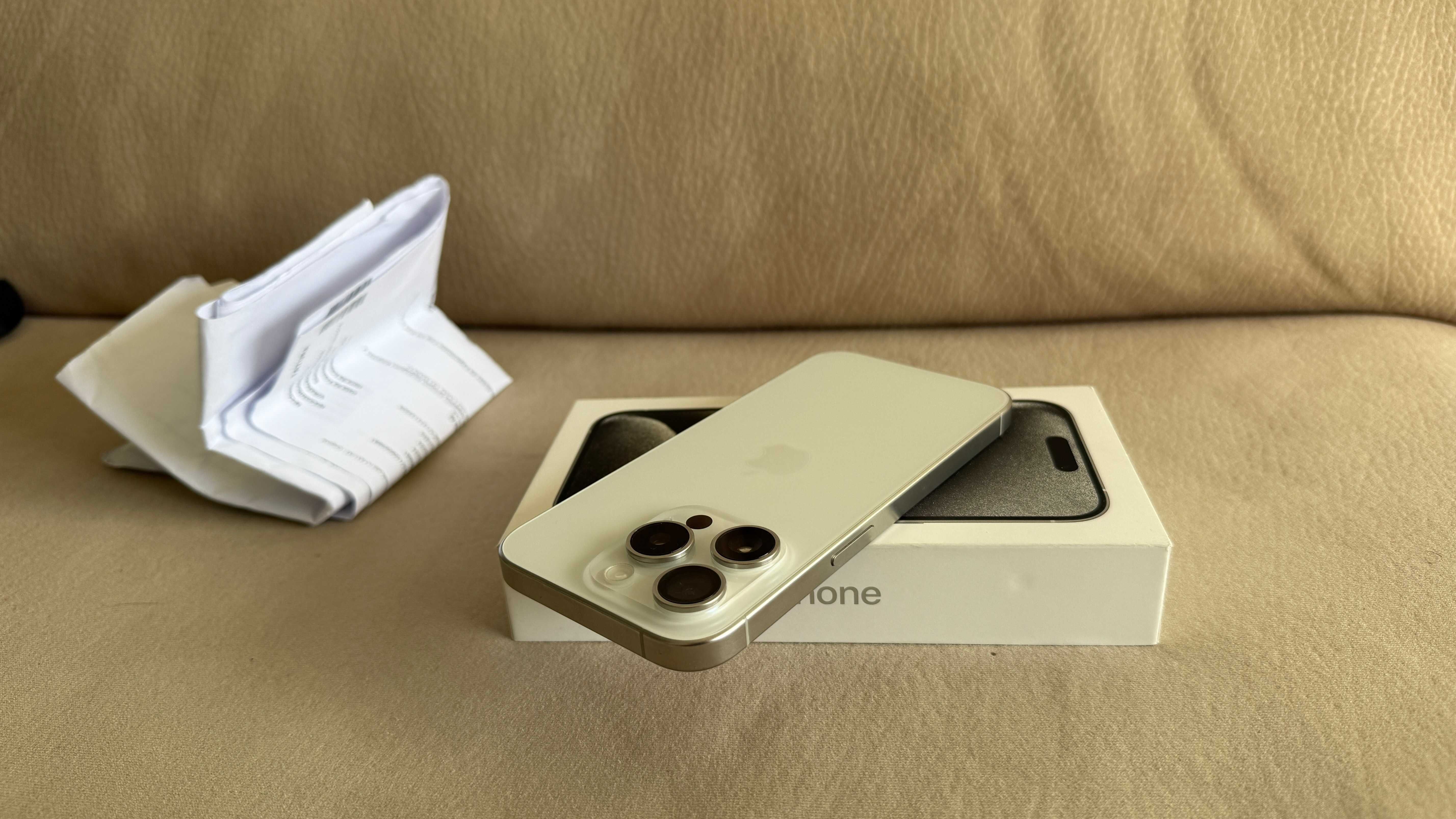 Vendo troco iPhone 15 Pro 128Gb Branco C/Fatura e Garantia Apple