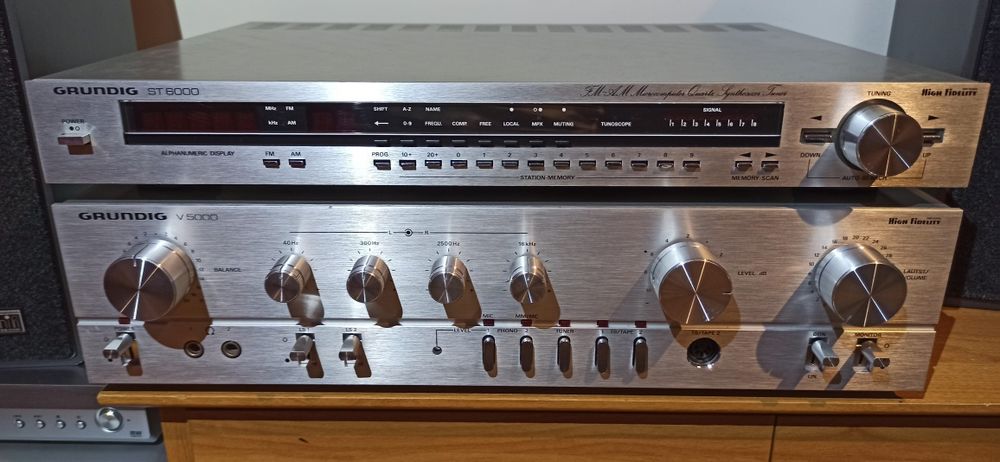 Grundig V5000, Grundig ST6000