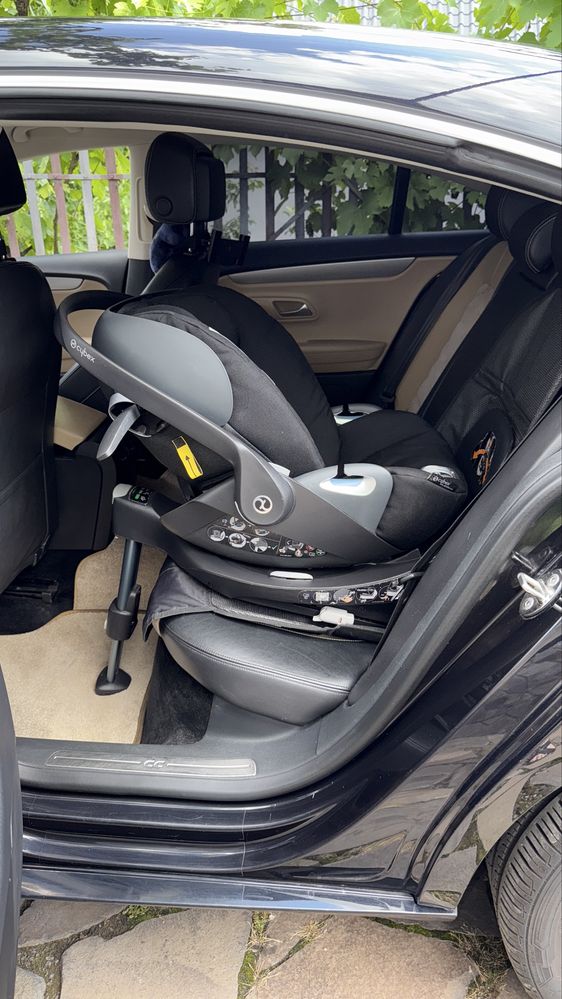 Продам автокрісло Cybex CLOUD Z i-SIZE + база Base Z