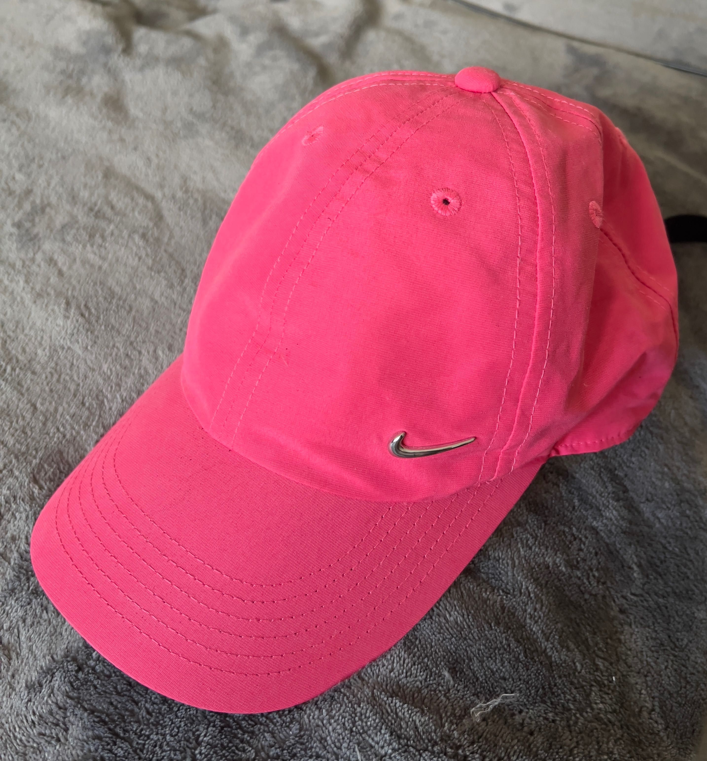 Рожева кепка nike one size (оригінал)