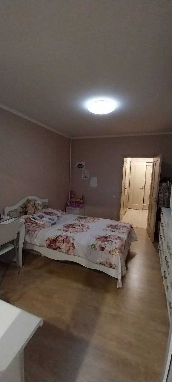 3 х комнатная чешка таирова Небесной сотни \ Левитана  К.С