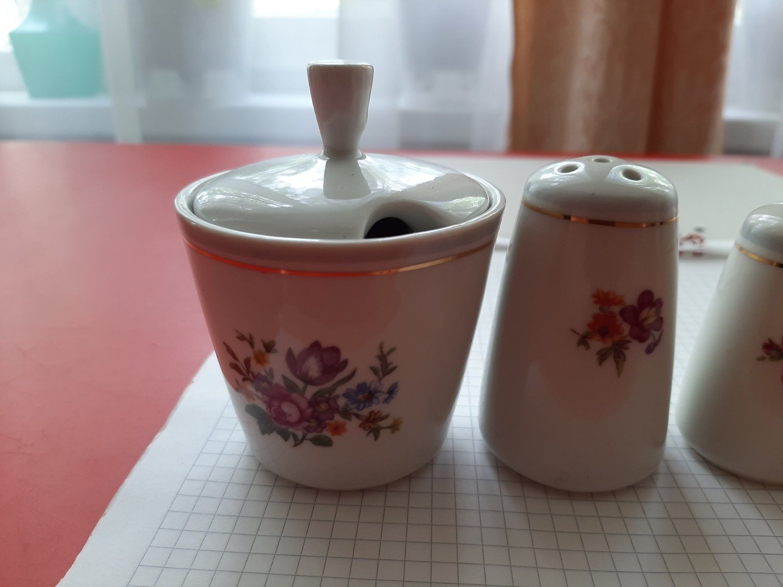 Набор для специй, фарфор Kahla Германия.