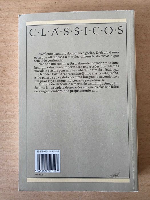Livro "Drácula" de Bram Stoker