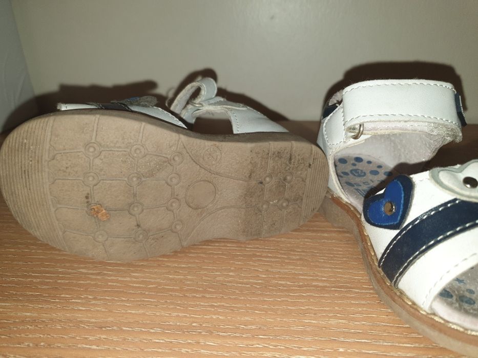 Sandalia beppi, n21, palmilha em pele