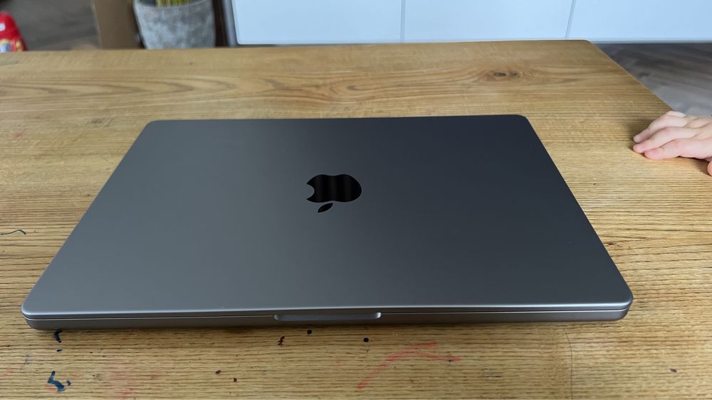 Apple MacBook M1 Pro 14 cali, 16 GB/512