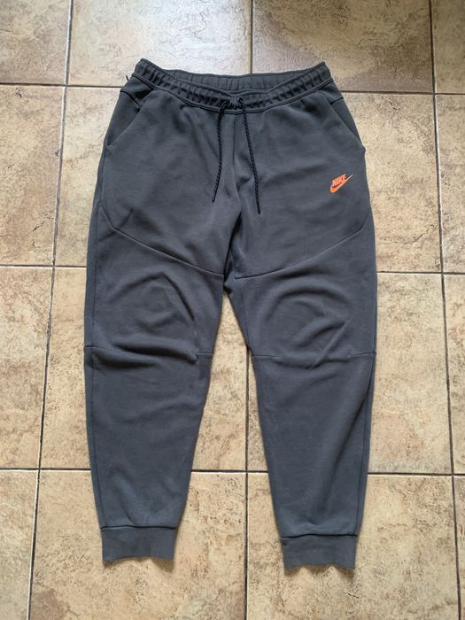 Штани Nike Tech Fleece. XL