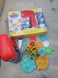 Набір для ліплення Play-Doh Kitchen Creations Міксер

Джерело: https:/