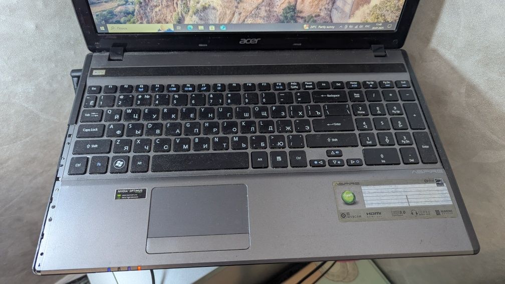 Ноутбук 15.6 /i3 /6gb/Nvidia G630