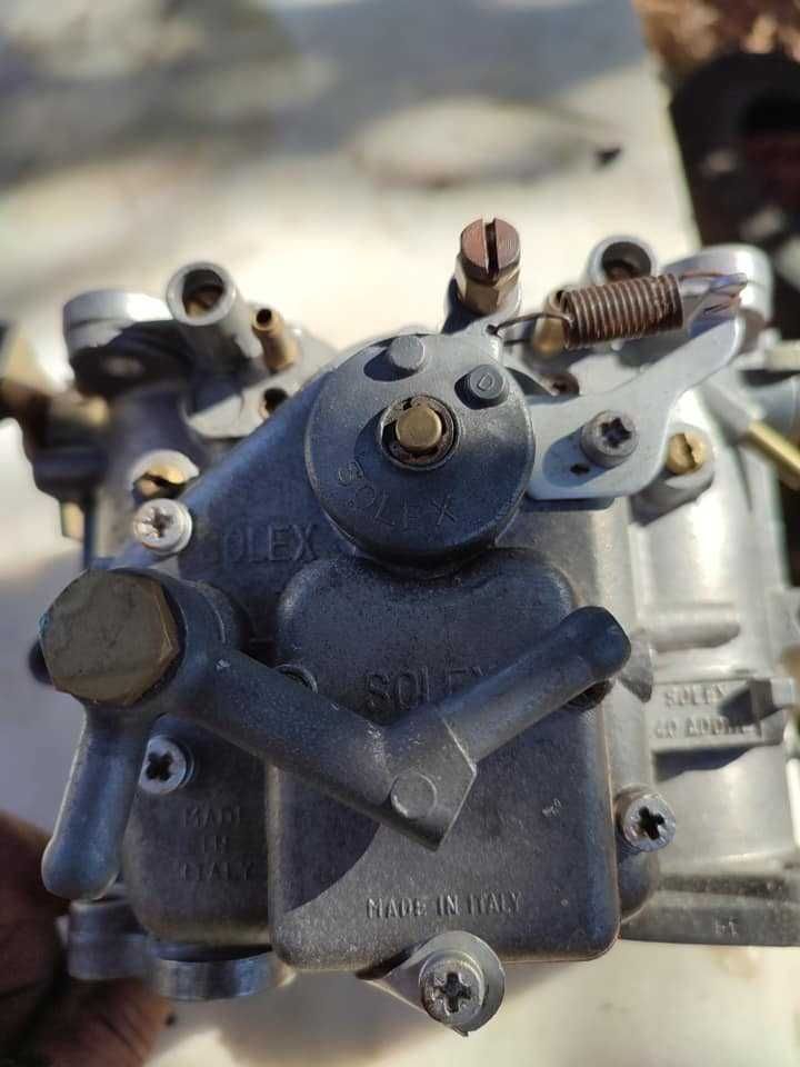 Carburador duplo SOLEX 40