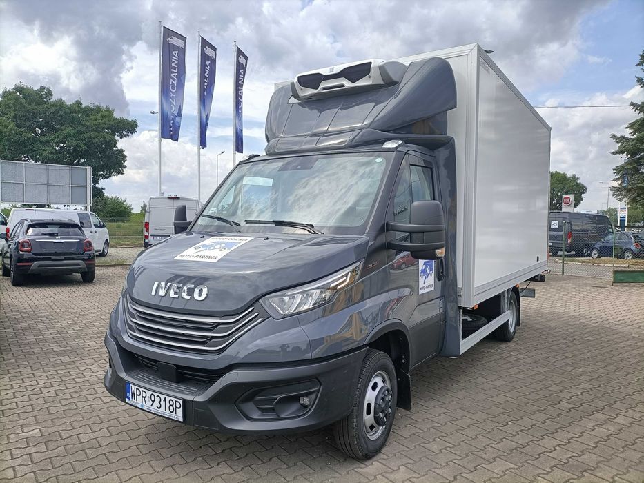 Wynajem Iveco Daily MROŹNIA/Izoterma/Kontener z windą 8EP ŚLĄSK