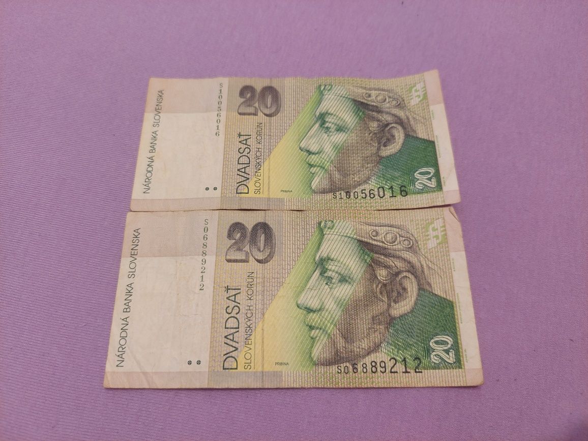 Dwa banknoty 20 koron Słowackich 2001
