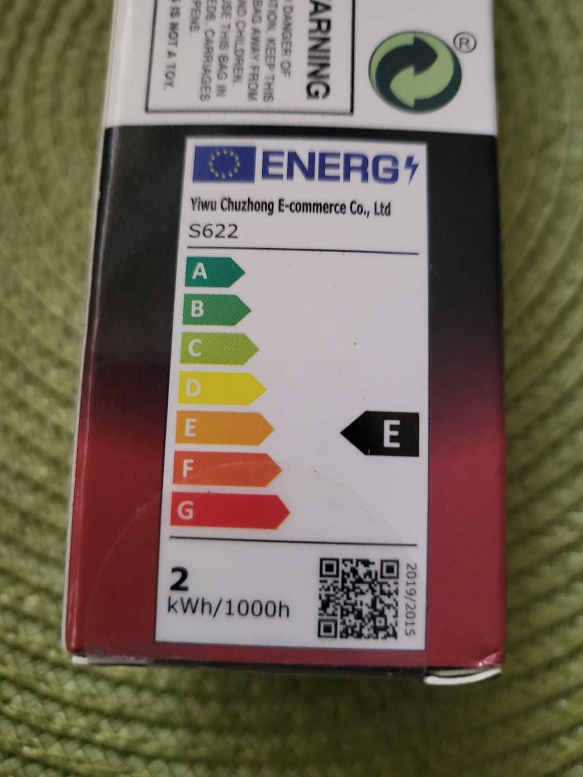 Latarka z funkcją zoomu, 800mAh, ładowana na USB. Okazja