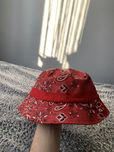 Kapelusz Karl Kani KK Signature Satin Bucket Hat