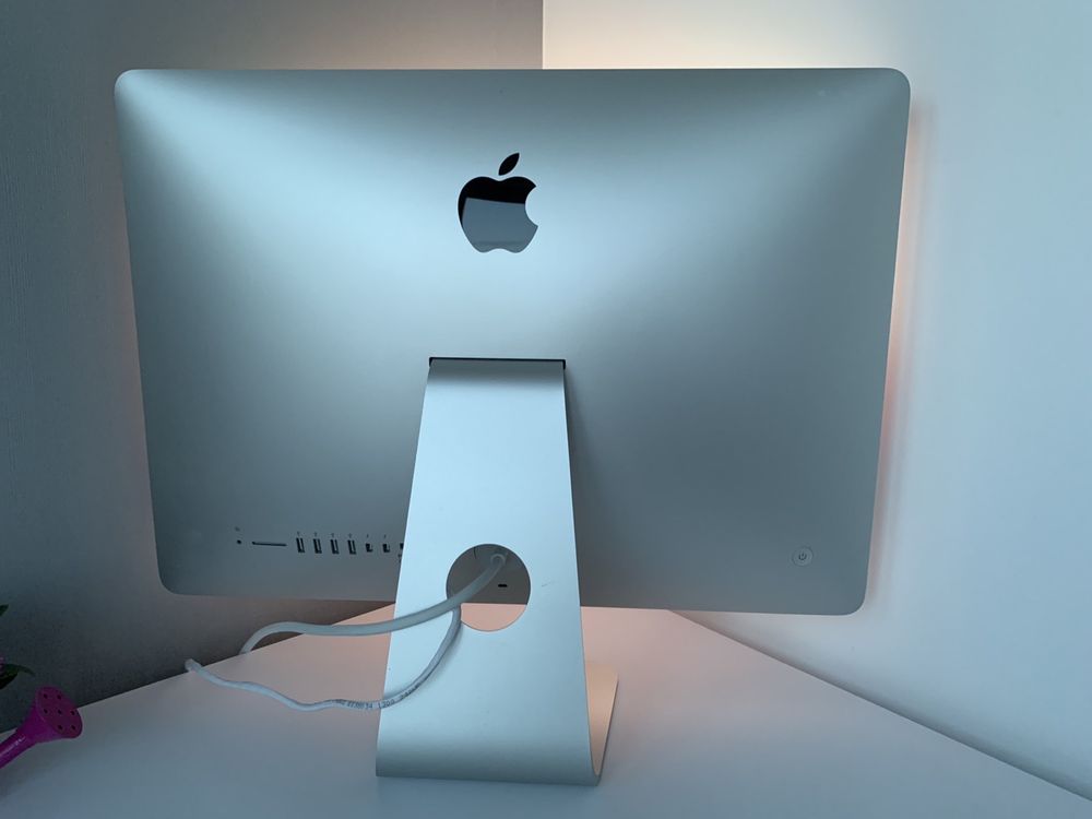 Apple iMac 21,5-inch, Mid 2014 як новий!