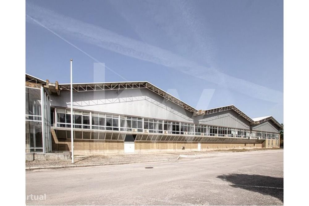 Setúbal, armazém logística ou fabrica.