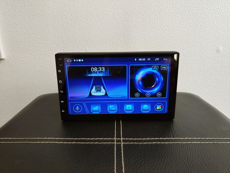 Автомагнитола 7" 2/32gb с CarPlay и Android Auto