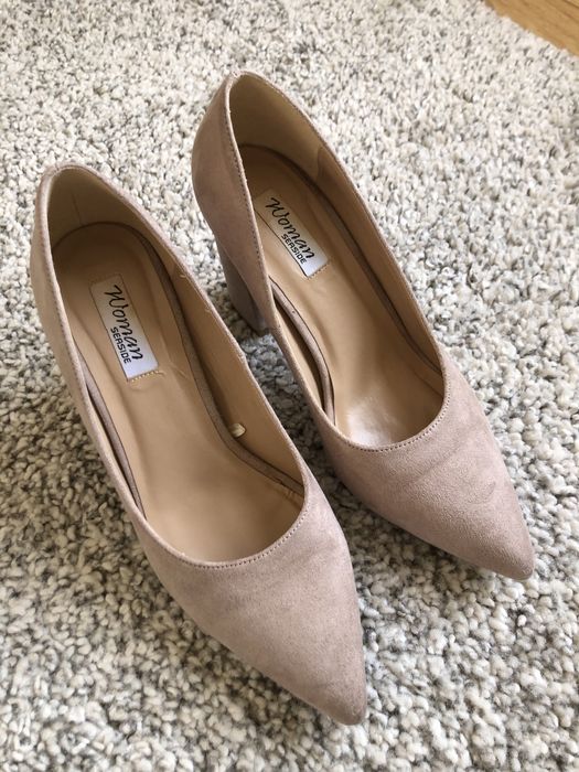 Sapatos de salto alto