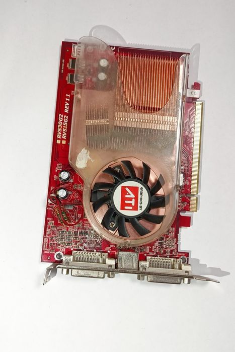 Видеокарта ATI Radeon X1600 512 МБ