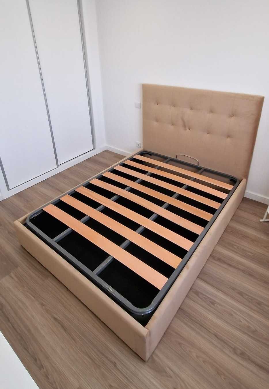 Camas De Casal Estofadas Top de Gama 190x140m Estrado Incluído 199€ !!
