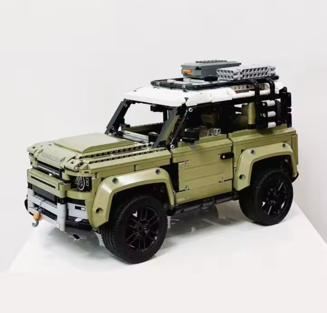 Lego technic defender 2573 деталей (42110)