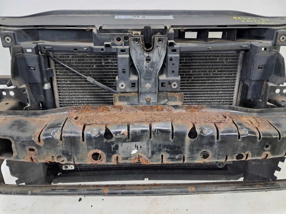 Pas przedni kompletny wentylator chłodnica VW Passat B7 2.0 1.6 TDI