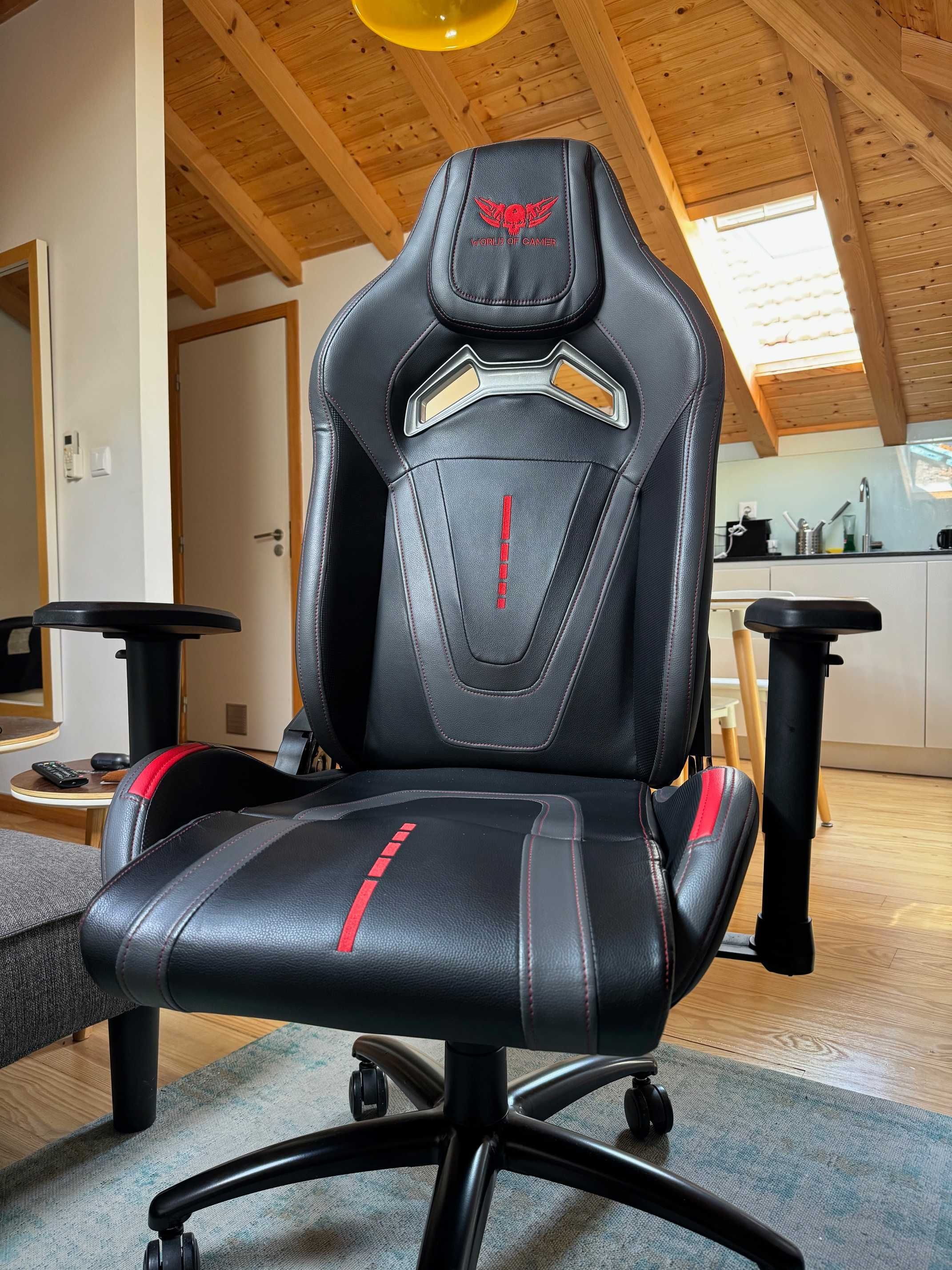 Cadeira Gaming - World of Gamer (Adonis, Preta/Vermelha, Como Nova)