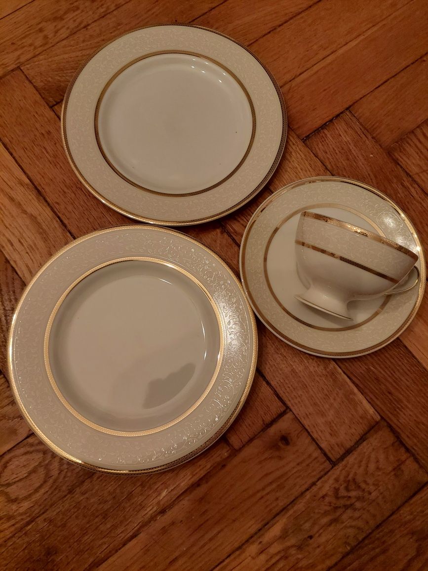 Trio , zestaw śniadaniowy, plus talerz deserowy new bone  china