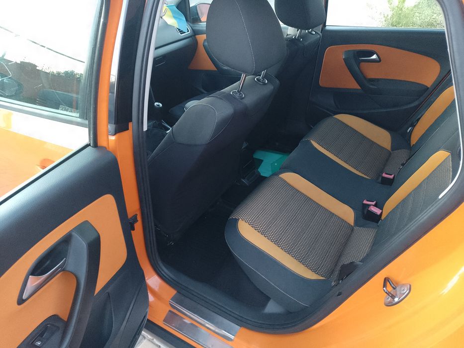 Продам Фольксваген крос поло в хорошем состоянии